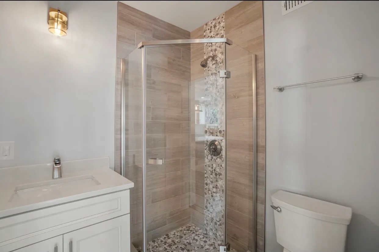 E & C Contracting LLC
