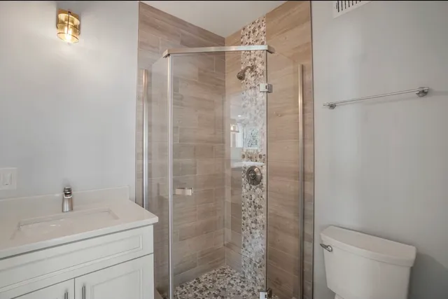 E & C Contracting LLC