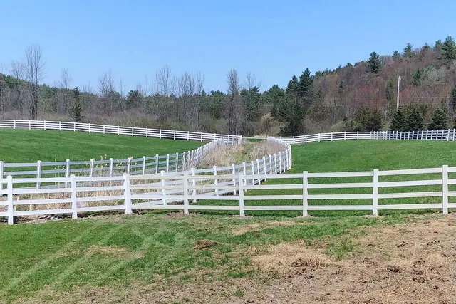 R&B Fencing & LawnCare work photo