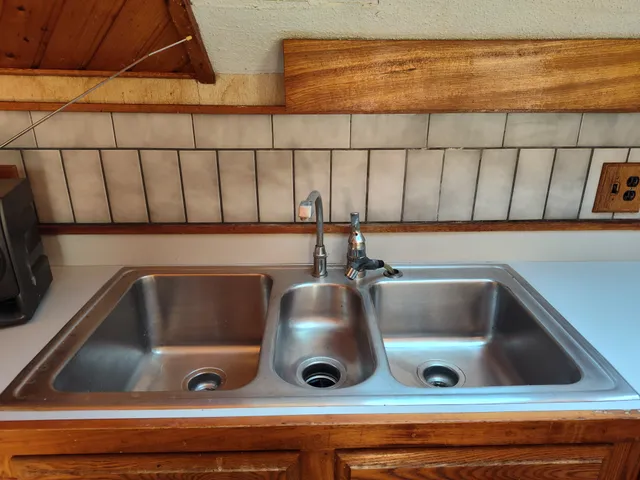 Chakets cleaning services work photo