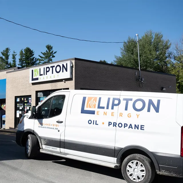 lipton van at lipton market