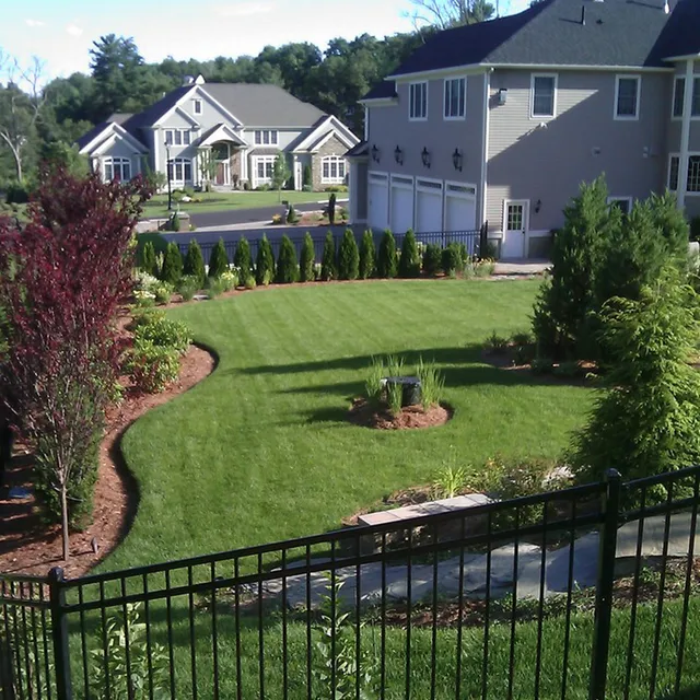 work photo from mikeslandscapingco.com