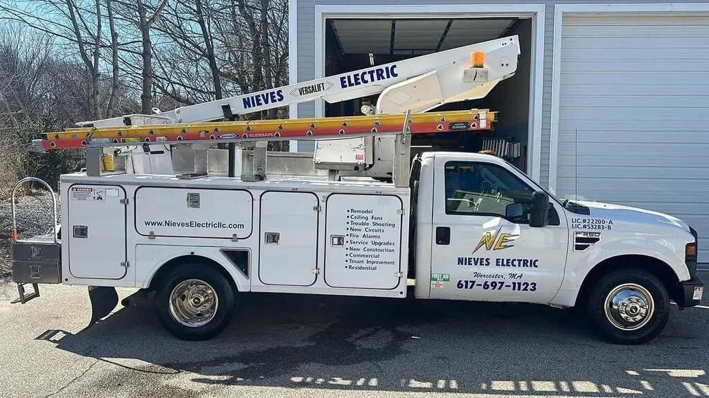 Nieves Electric