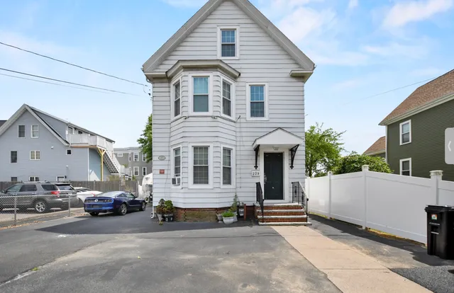 Lily Dumont: Real Estate Professional work photo