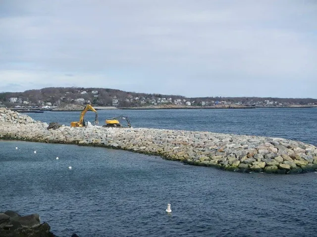 Bearskin Neck