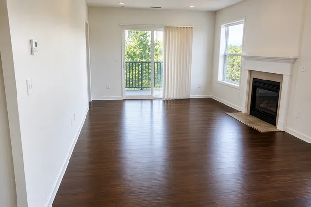Living room after move out cleaning