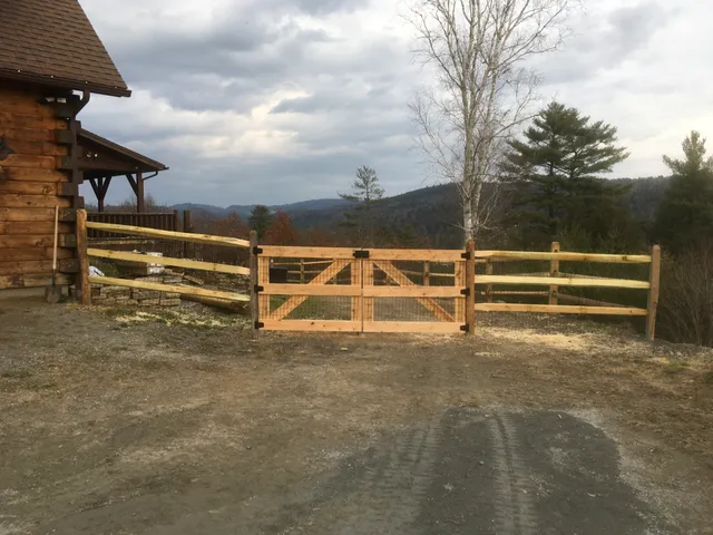 LOWELL LANDSCAPE & FENCE work photo