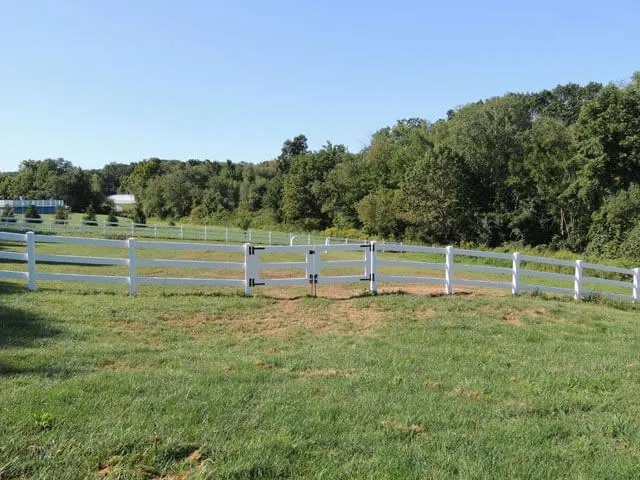 work photo from steadfastfence.com