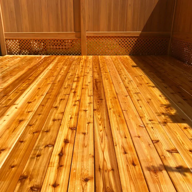 Custom-Deck-Woodworking-2-Plank-And-Pine.jpg