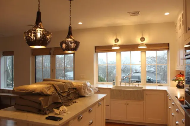 pendant lights over kitchen island