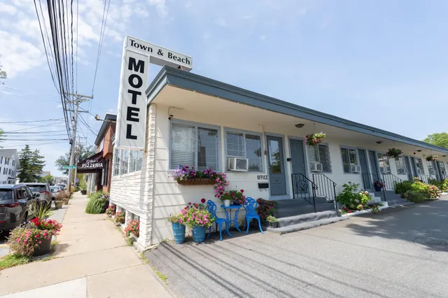 382 Main Street Falmouth MA 02540