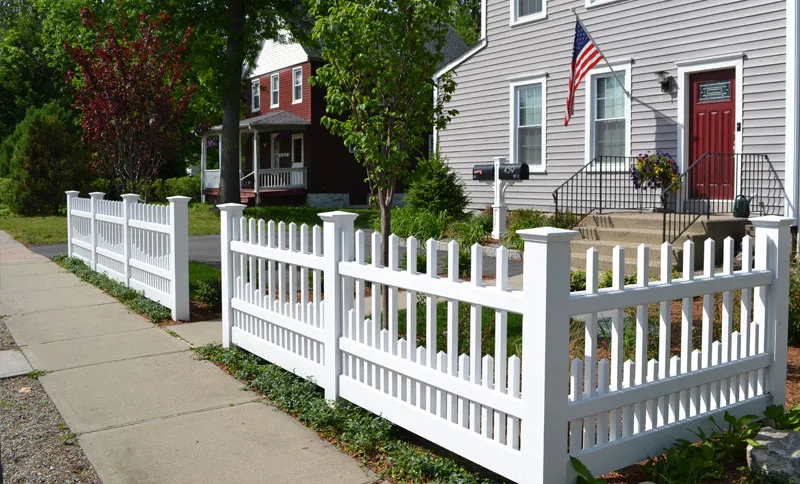 work photo from colonialfences.com