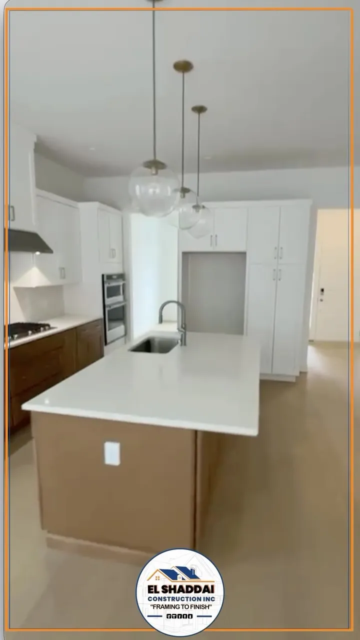 Every room has its own details; from the kitchen, living room and bedrooms to the bathrooms and master suite.
Good materials, clean finishes, and a lot of attention to the little things.

Take a look. Which space is your favorite?

#ElShaddaiConstruction #CustomHome #HomeTour
