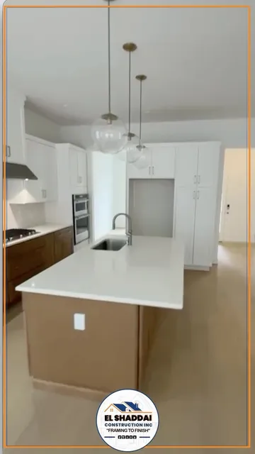 Every room has its own details; from the kitchen, living room and bedrooms to the bathrooms and master suite.
Good materials, clean finishes, and a lot of attention to the little things.

Take a look. Which space is your favorite?

#ElShaddaiConstruction #CustomHome #HomeTour