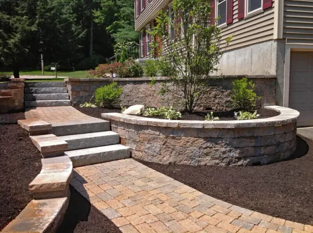work photo from signaturelandscapesnh.com