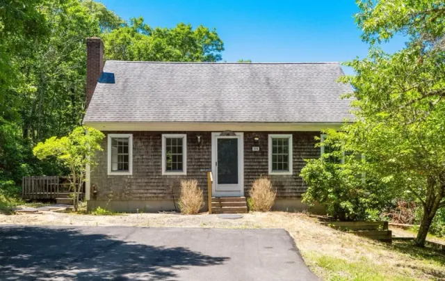 Wellfleet MA Single Family Home For Sale: $779,000