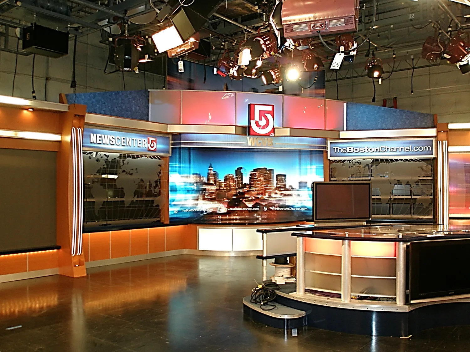TV5 Studio B.png