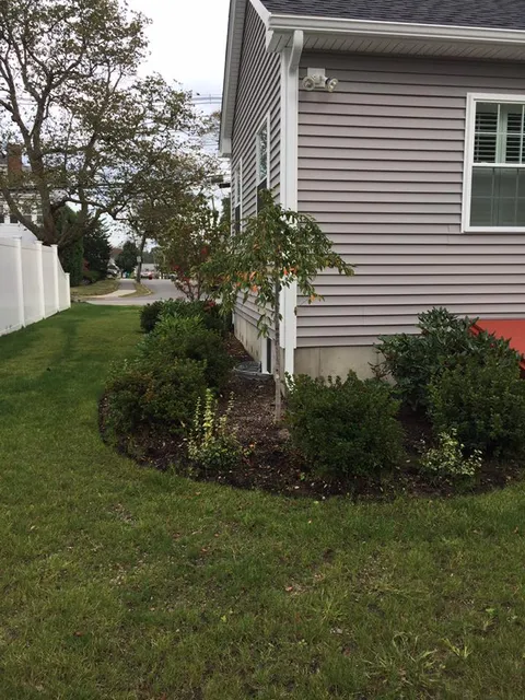 work photo from monizlandscape.com