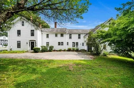 217 Main St