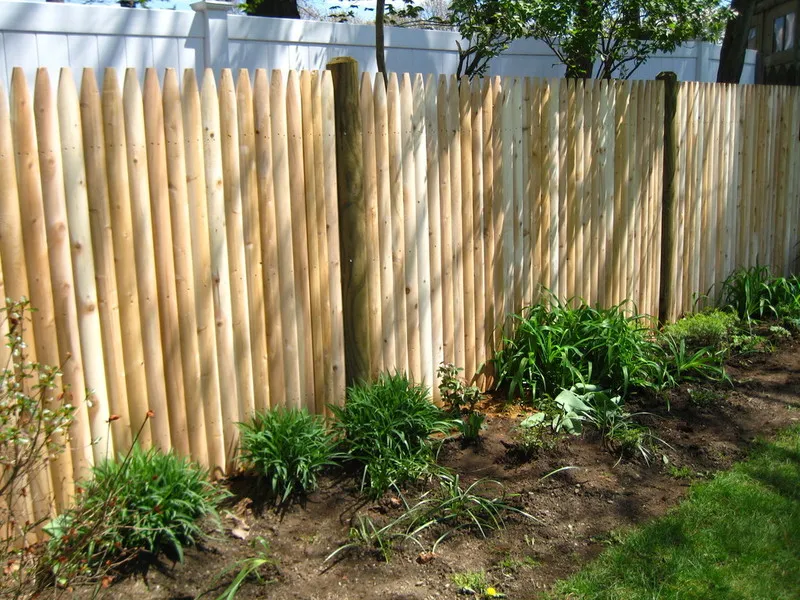 work photo from neighborlyfence.com