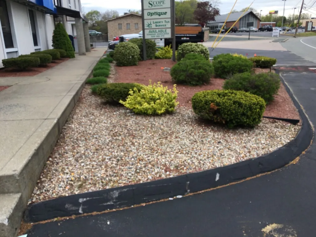 work photo from niceandgreenlandscape.com
