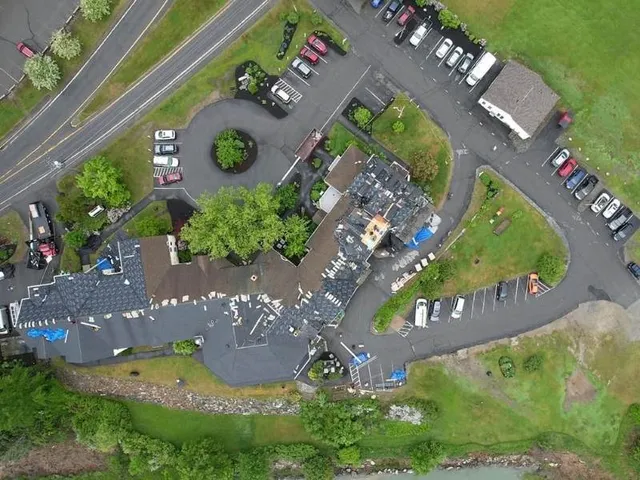 bird's eye view of a roof