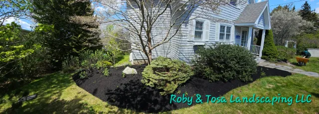work photo from robyandtosalandscaping.com