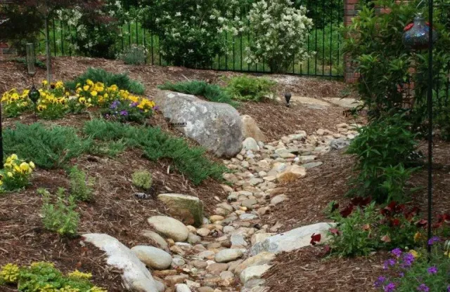 Lenahans-Landscaping-sustainable.jpg