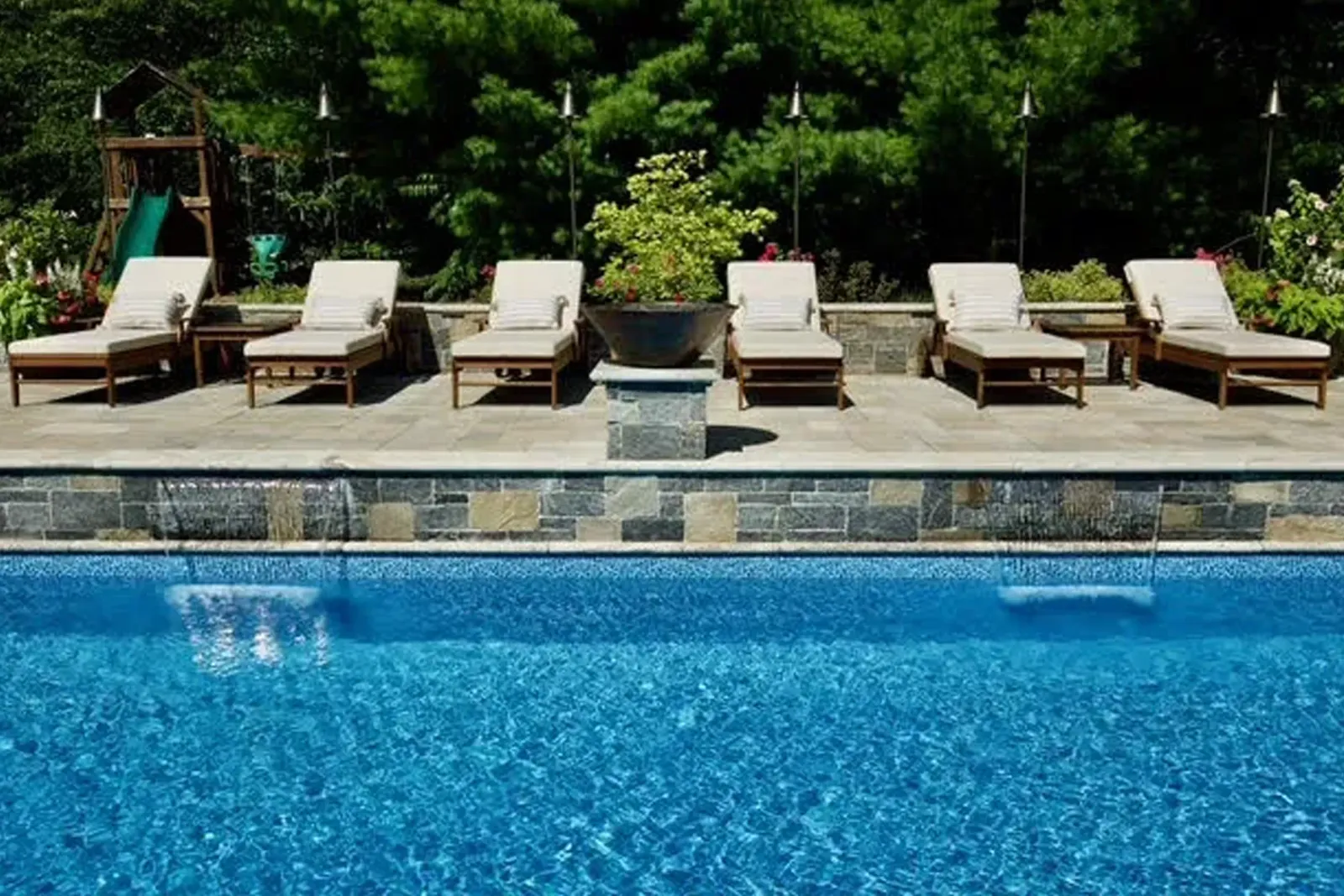 work photo from crystal-clear-pools.com