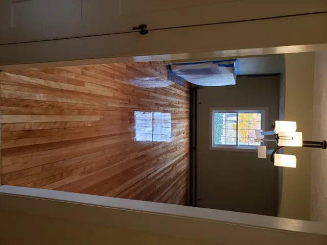 Floor installation detail