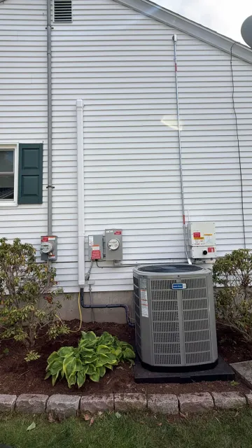 Outdoor central air conditioning condenser installation
