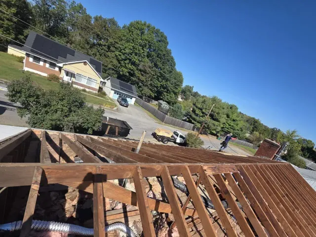 work photo from vmbroofingsiding.com