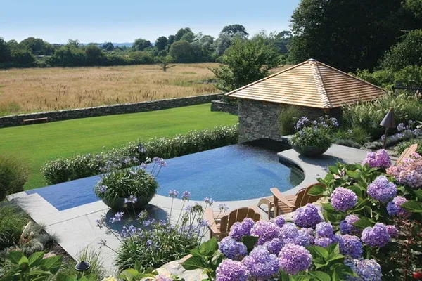 KATHERINE FIELD AND ASSOCIATES researched project photo