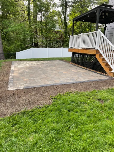 work photo from rglandscapingpainting.com