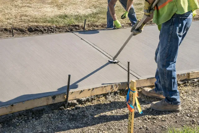 Concrete sidewalk building