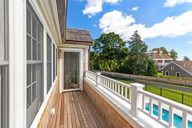 King Caesar Road, Duxbury