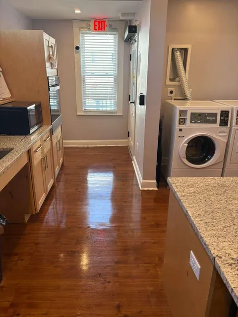 Sister sister cleaning services Inc