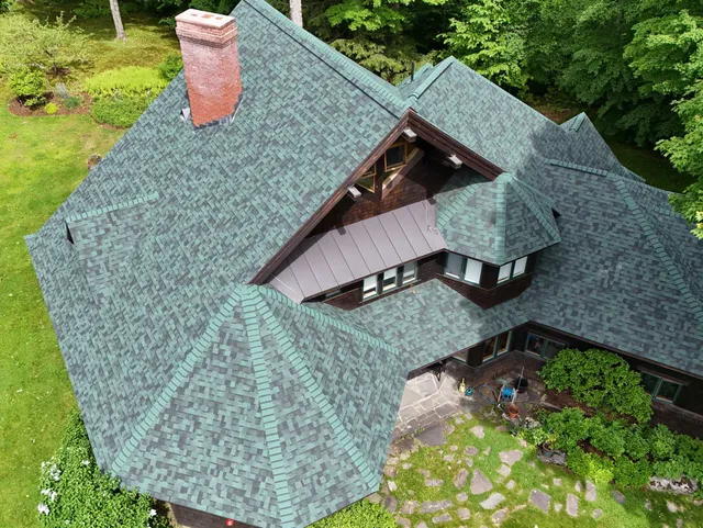 work photo from threemountainroofing.com