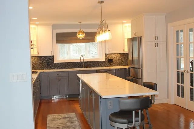 HSH DESIGN INC. - Kitchen, Bath, & Home Showroom