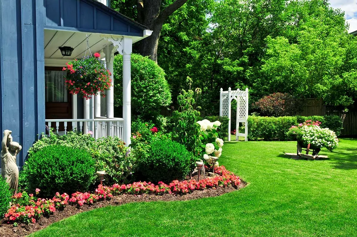 milford-new-hampshire-landscaping-hero.jpg