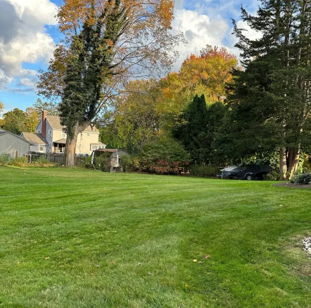 work photo from acreslandscaping-llc.com