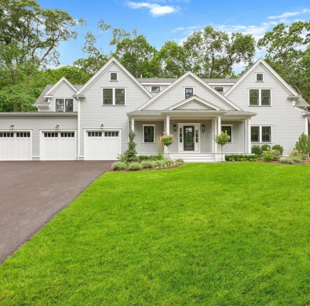 Colleen Webber REALTOR - William Raveis work photo
