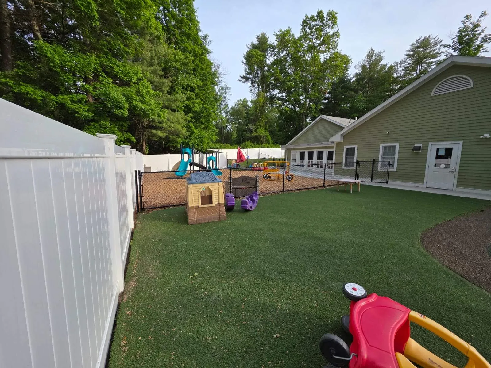Superior Fence & Rail