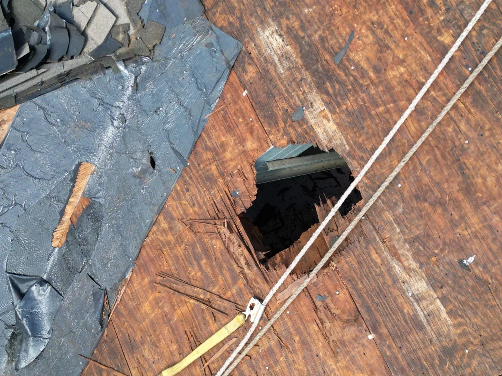 CertainTeed Landmark Pro shingle installation during Exeter NH commercial roof project