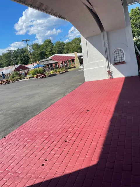 work photo from johnsonpavingllc.com