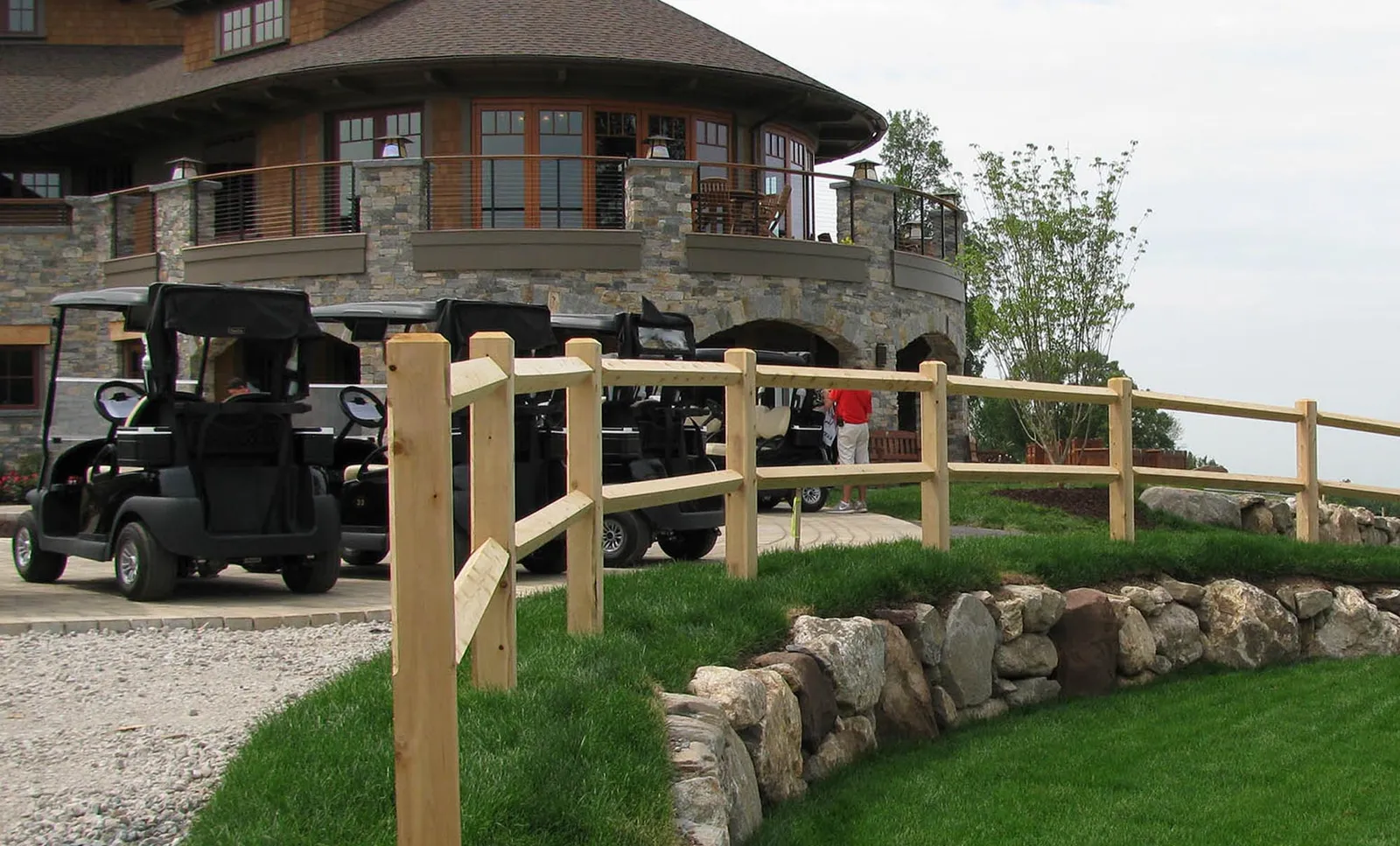 work photo from colonialfences.com