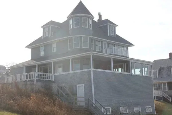 work photo from penshornroofing.com