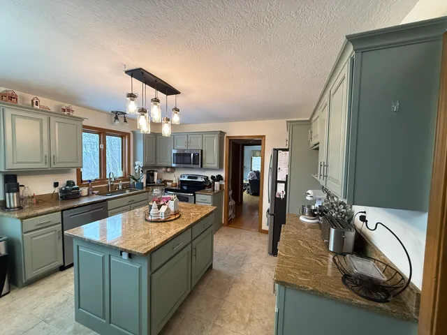 Homestead Cabinet Design - Custom Kitchens - Refacing work photo