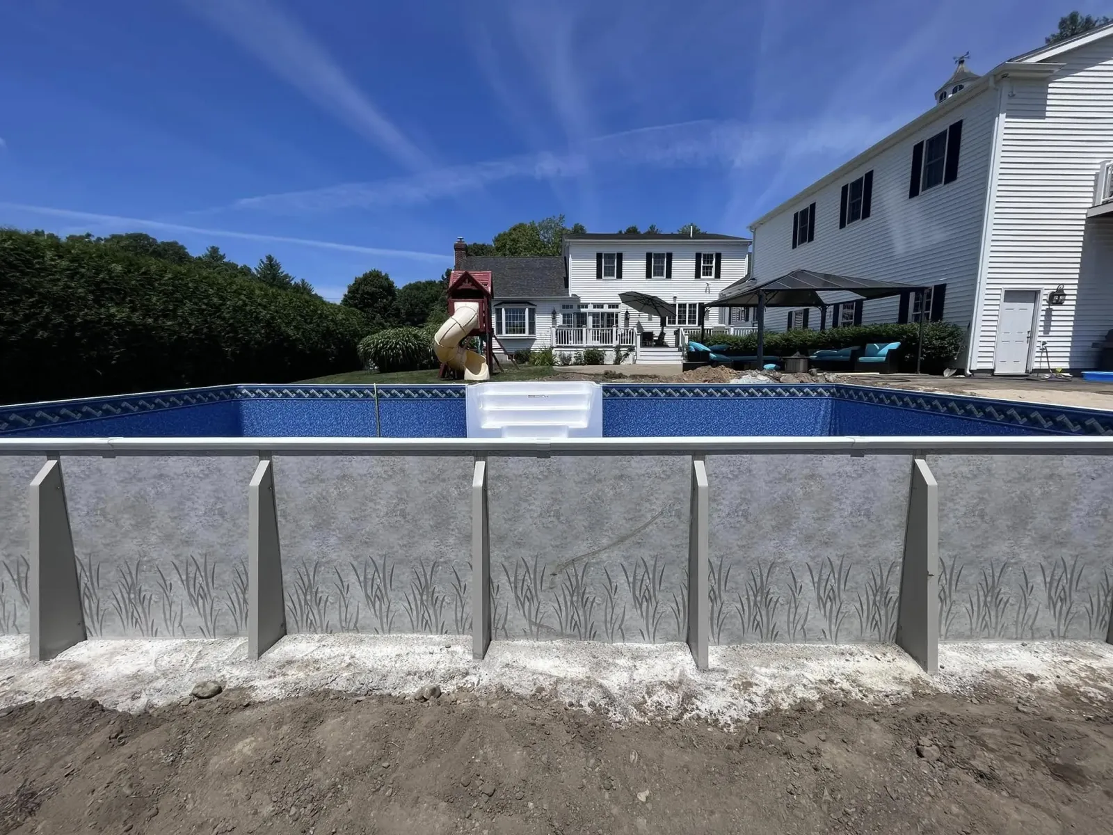 work photo from abovegroundpoolbuilder.com