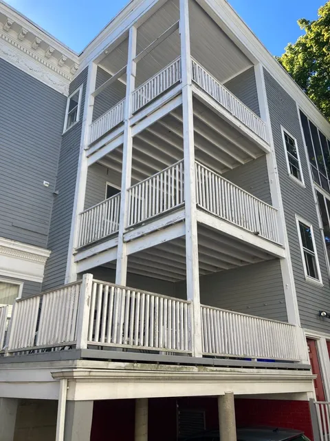De La Rosa Deck, Siding & Fence